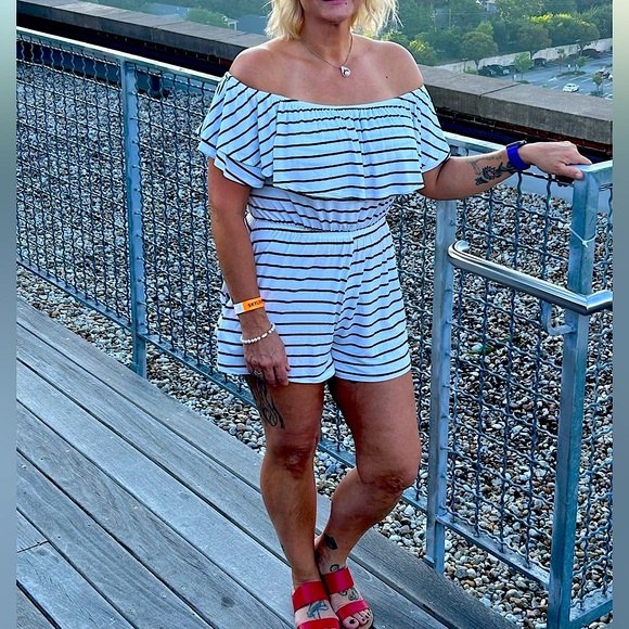 Sweet lovely by Jen black and white striped romper shorts - Picture 5 of 5